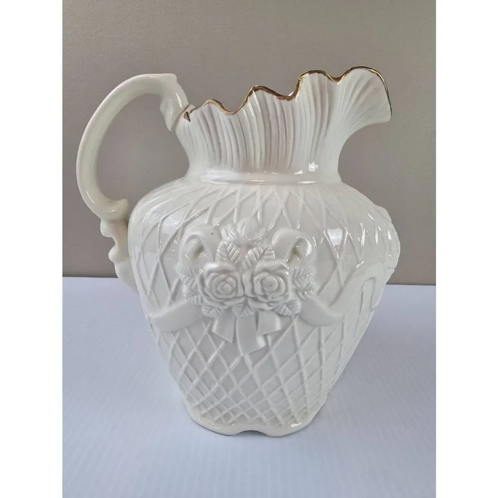 Pitcher Lattice 3D Roses Gold Trim